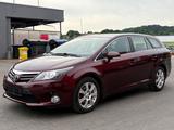 Toyota Avensis Kombi Life Kamera Navi Sitz.H Euro5 PDC - gebrauchte Toyota Avensis aus dem Jahr 2014