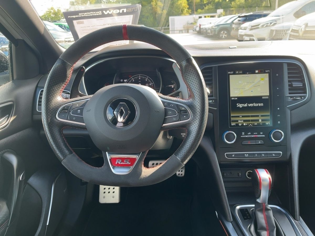 Fahrzeugabbildung Renault Megane R.S. TROPHY TCe 300 EDC R.S. Monitor HUD - mit KI generiert/bearbeitet
