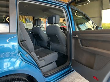 MYAUTOCENTER – Gebraucht- und Jahreswagen mit Werkstattservice in Pfaffenhofen Volkswagen Touran*7-Sitzer*TEMPO*2ZONEN*SitzHZ*PDC*TÜV 528