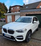 BMW X3 xDrive30i, Luxury Line, Top gepflegt - BMW X3 in Duisburg