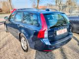 Volvo V50 Kombi D3 Business Pro Edition /1. Hand / - blaue Volvo V50