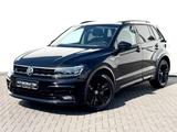 Volkswagen Tiguan R line 2.0 TSI DSG 4Motion /BLACK/ACC/AHK - Cars in Trier