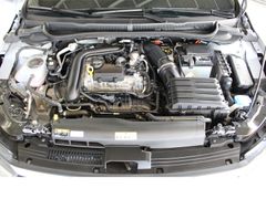 Fahrzeugabbildung Volkswagen Polo Life 1.0TSI,Top-Ausstattung,Nur 22387 KM