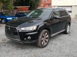 Mitsubishi Outlander 2.2 DI-D Invite 4WD TC-SST - Mitsubishi Outlander aus 2010