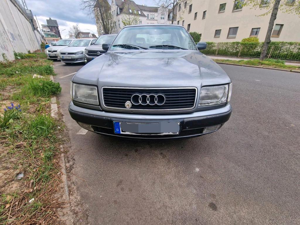 Audi 100