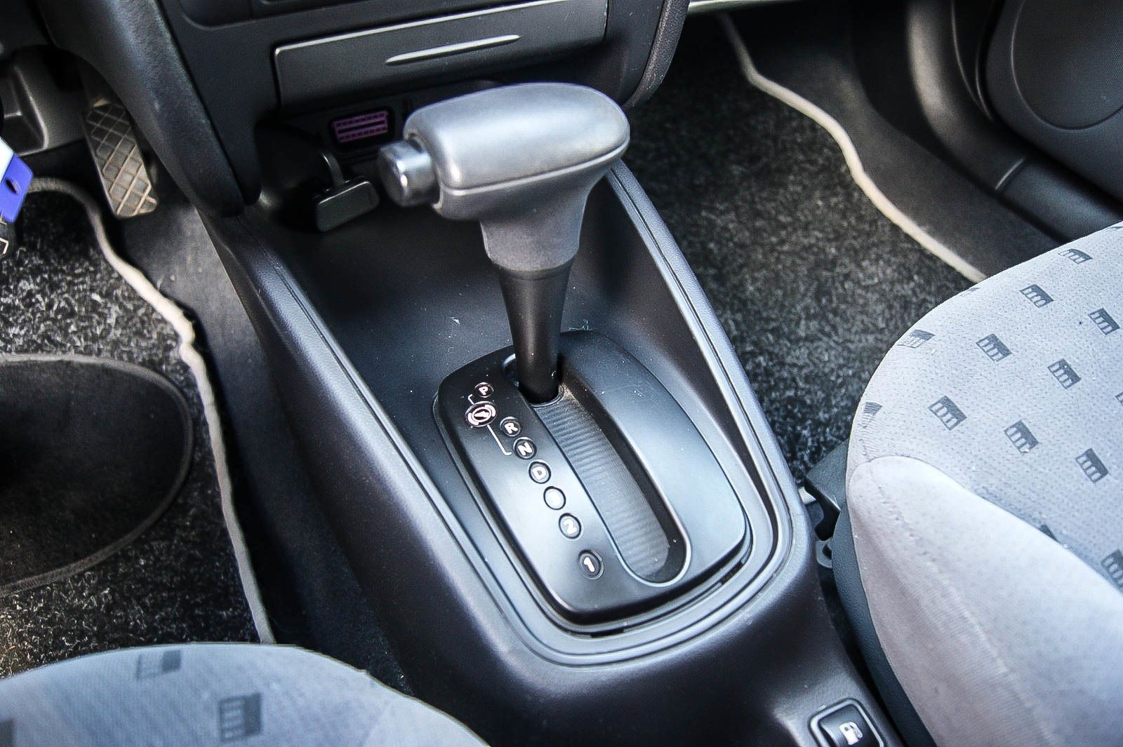 Fahrzeugabbildung SEAT Toledo Signo 1.8 20V Automatik KLIMAAUTOMATIK