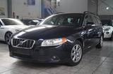 Volvo V70 Kombi Momentum*1.Hand*Leder*AHK*PDC* - gebrauchte Volvo V70 aus dem Jahr 2010