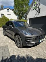 Porsche Macan Turbo Turbo - Porsche Macan Gebrauchtwagen in München