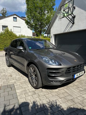 PORSCHE Macan Turbo Turbo