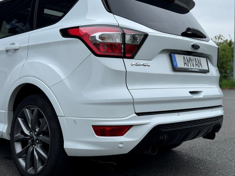 Fahrzeugabbildung Ford Kuga 2.0 ST-Line Pano Navi Teilleder 4x4