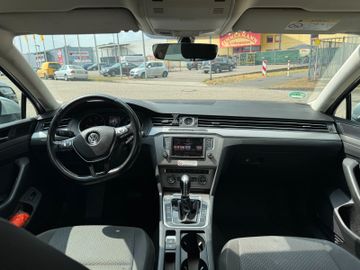 Volkswagen Passat - 9