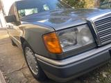 Mercedes-Benz 300 diesel W124 Lim.  Autom.  H-Zulassung  Orig. - Mercedes-Benz E 300 aus 1991