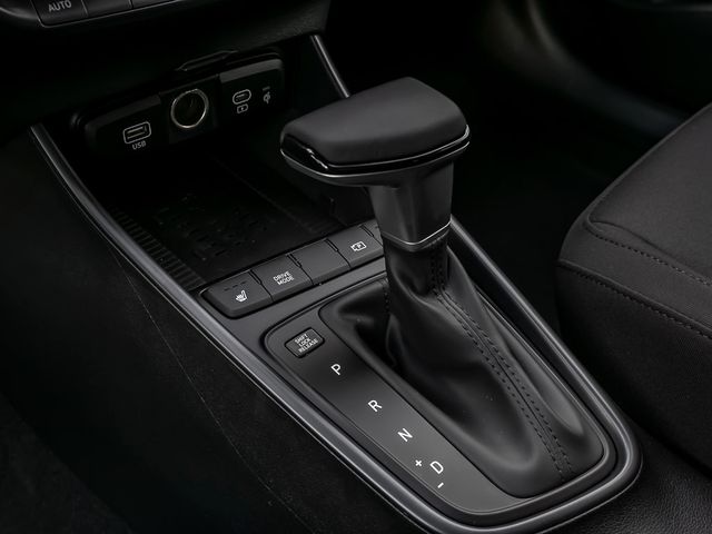 Hyundai Bayon 1.0 Trend 2WD Kamera Navi Sitzhzg. LED