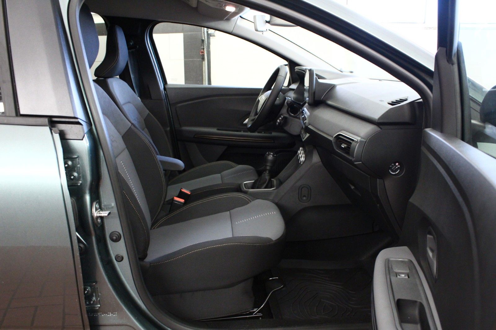 Fahrzeugabbildung Dacia Jogger Eco-G 100 Extreme+ 5-Sitzer *15238*