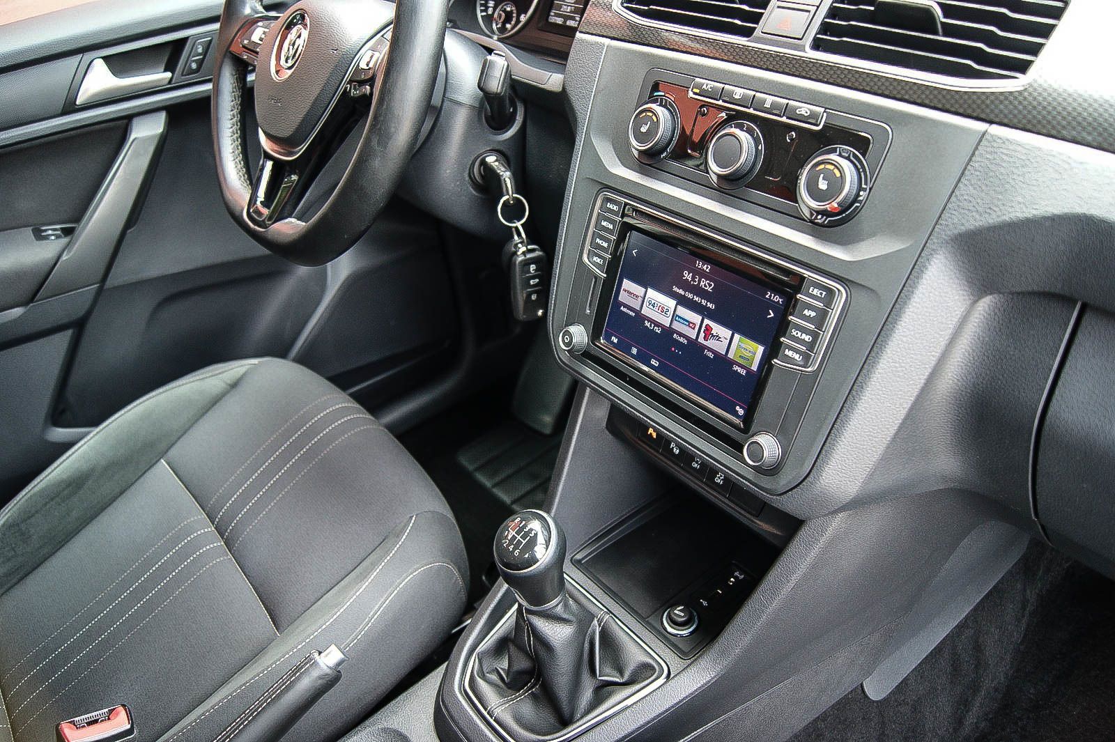 Fahrzeugabbildung Volkswagen Caddy 2.0 TDI 4MOTION Alltrack Bi-XENON PLA Allt