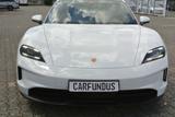 Porsche Taycan,weiss/schw,pano,21",acc,perf batt,kam,bos - Porsche Taycan in Köln