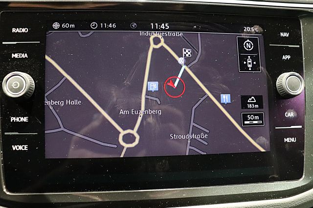 Tiguan IQ.DRIVE 1.5 TSI NAVI KAMERA Digital Cock