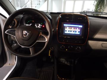 Dacia Spring Electric Comfort Plus 8-fach bereift