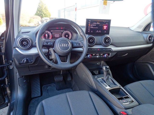 Q2 35 TFSI S-tronic advanced / AHZV