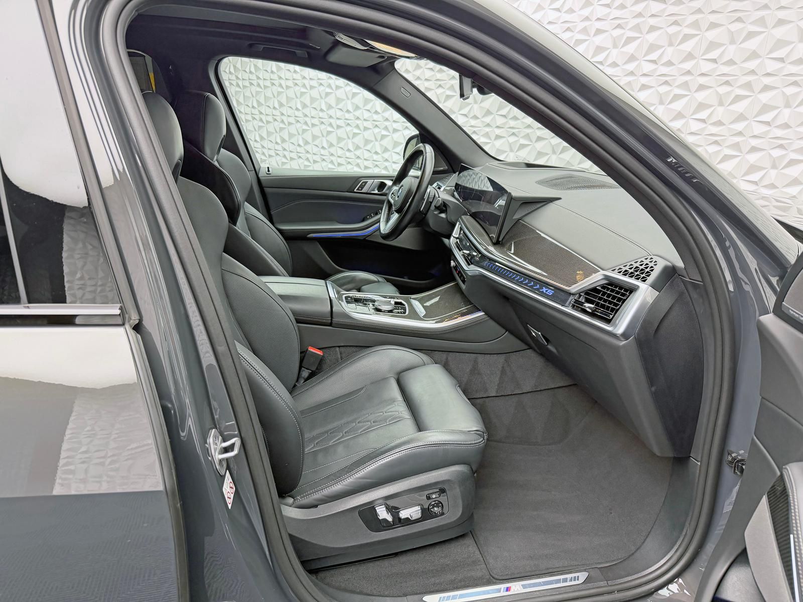 Fahrzeugabbildung BMW X5 40d XDR/M-PERFORMANCE/M-PAKET/H&K/LASER/AHK