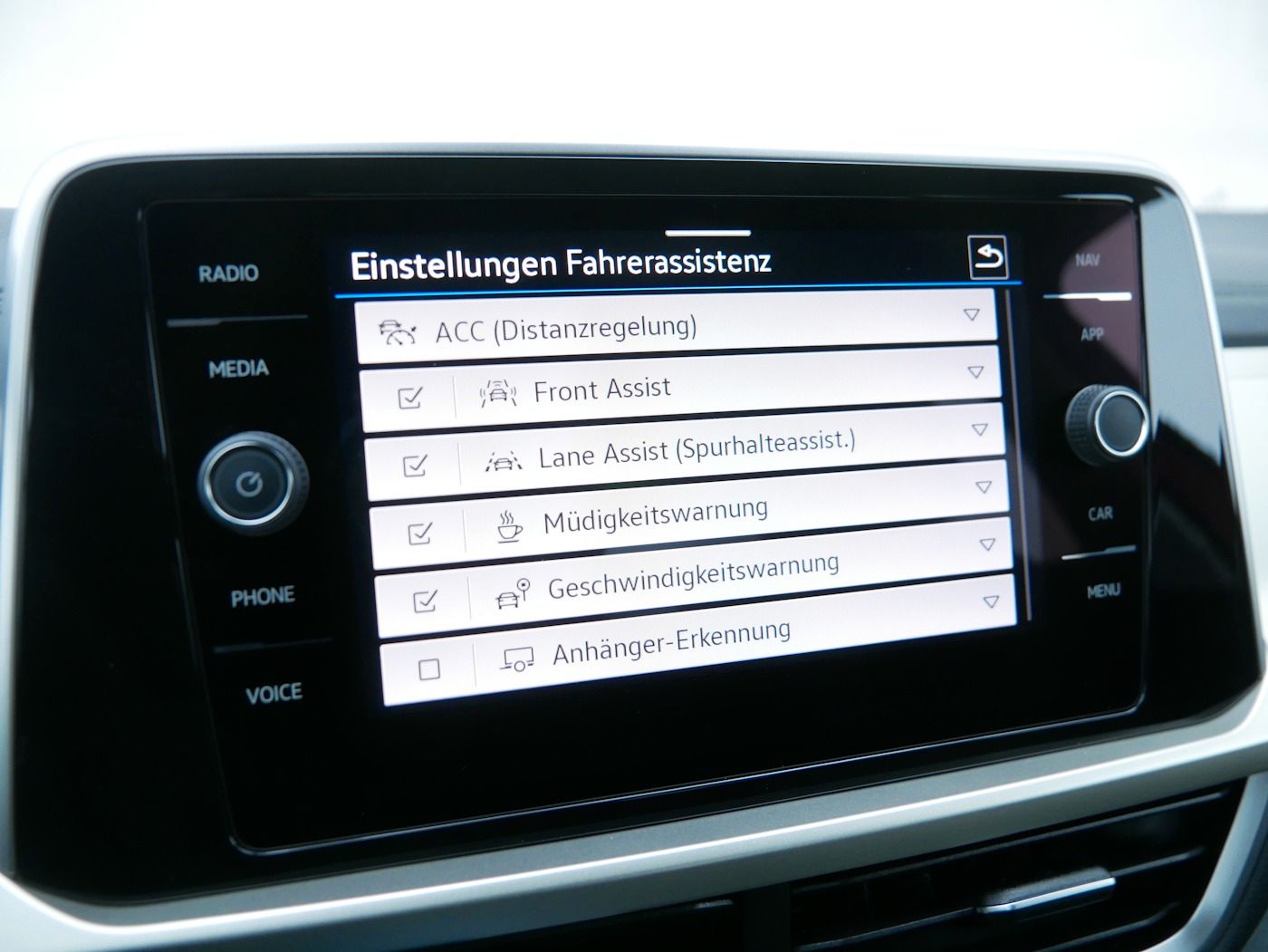 Fahrzeugabbildung Volkswagen T-Roc 1.0 MOVE NEU38T AHK Standheiz ACC LED SHZ