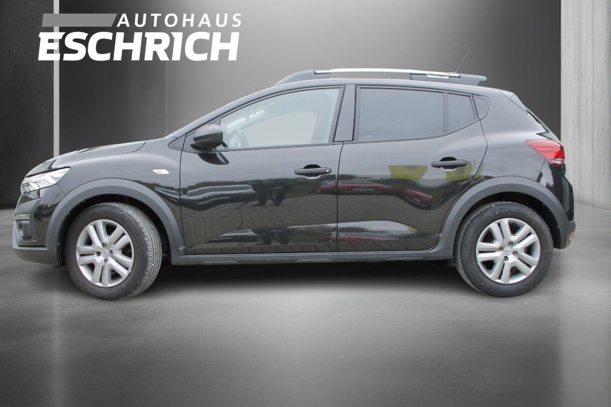 Fahrzeugabbildung Dacia Sandero Stepway Essential TCe 100 ECO-G (MY2021)
