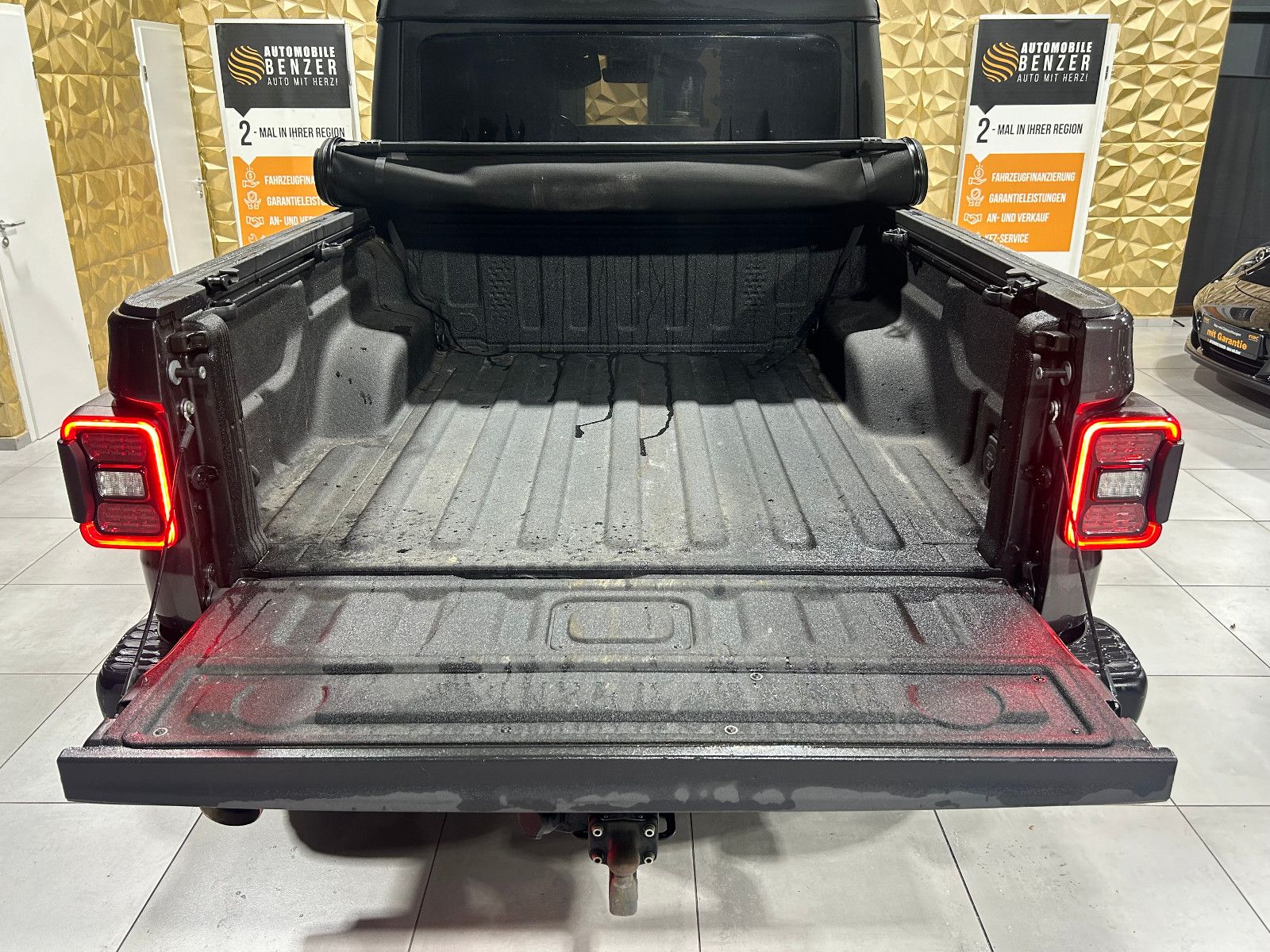 Fahrzeugabbildung Jeep Gladiator Overland RUBICON 4X4/EXKLUSIVE/XXL/KAM