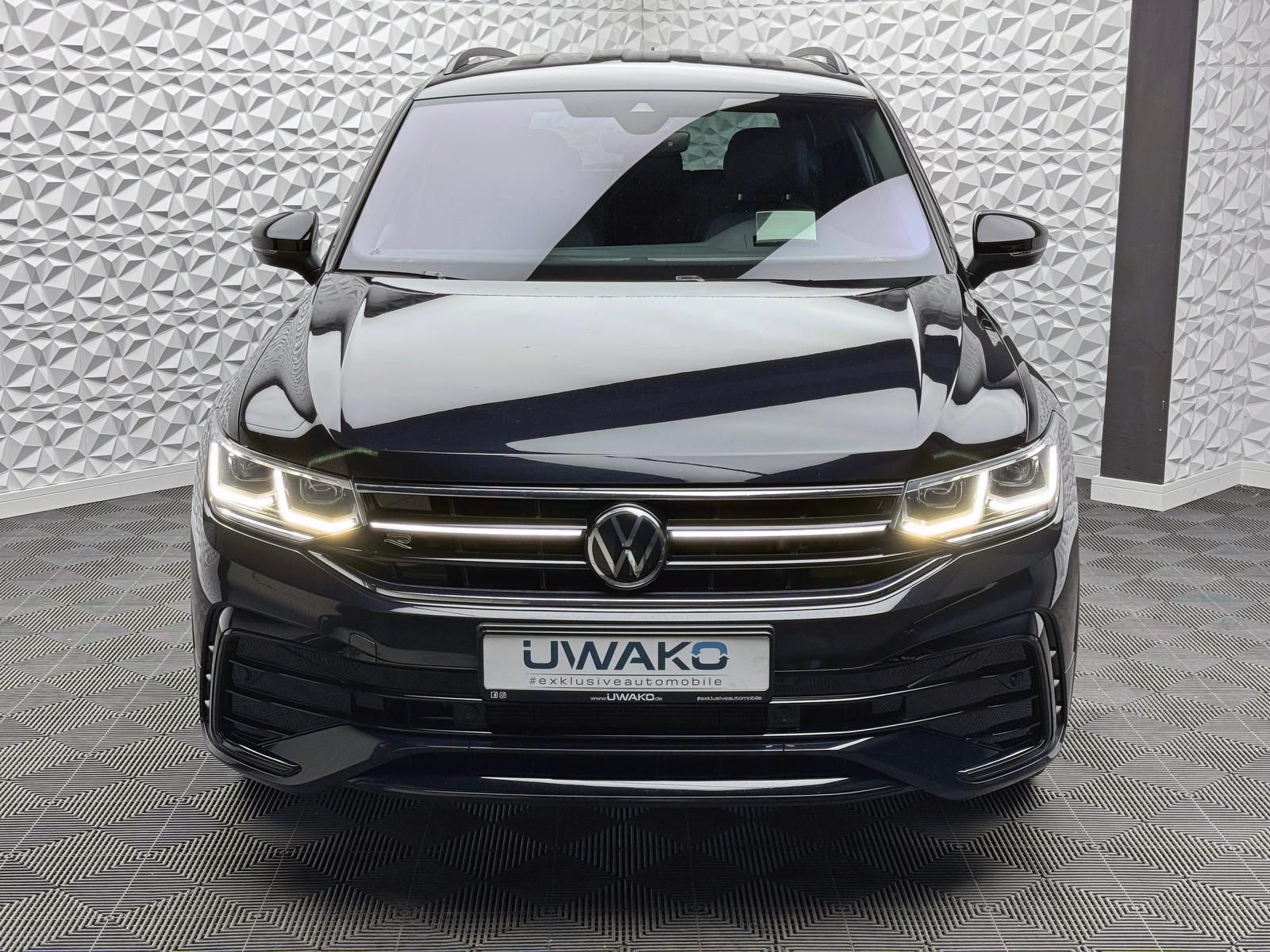 Fahrzeugabbildung Volkswagen 2.0 TSI R-LINE/4MOTION/7-SITZE/AHK/MATRIX/HUD/AC