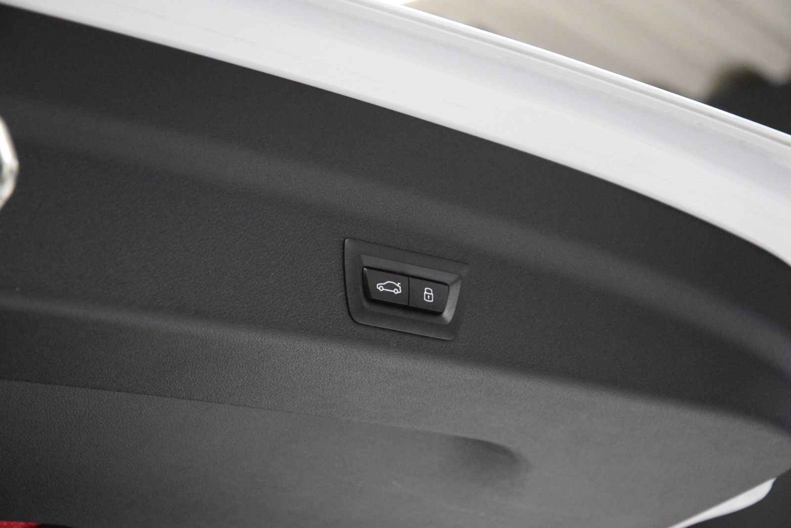 Fahrzeugabbildung BMW X1 18i sDrive M Sport H&k Panorama ACC Ambiente