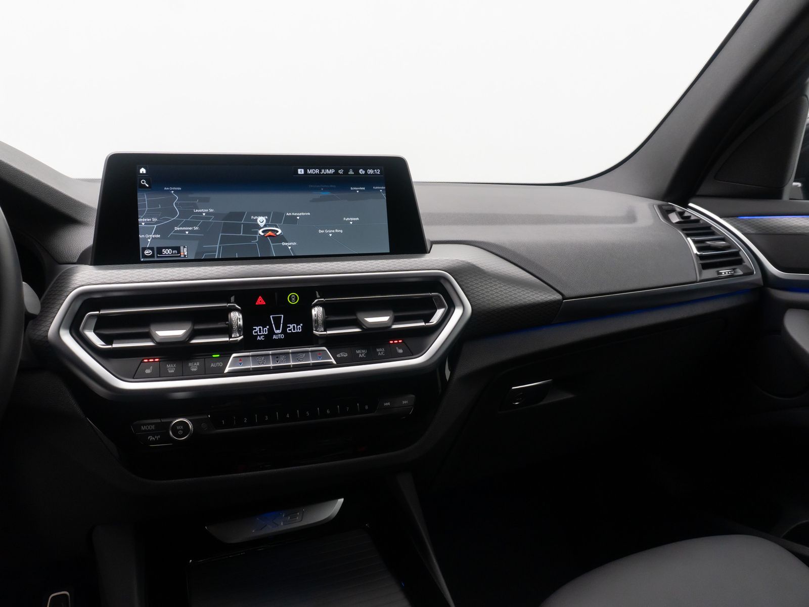 Fahrzeugabbildung BMW X3 xD30i MSport Kamera Laser HUD DAB HiFi 20Zoll