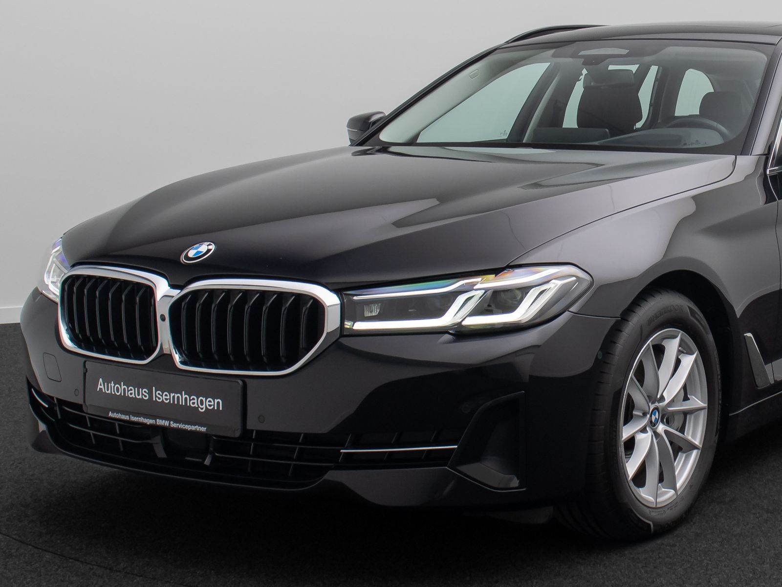 Fahrzeugabbildung BMW 540d xD ACC Laser HUD DAB Panorama H/K Belüftung