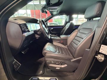 Volkswagen Touareg - 9