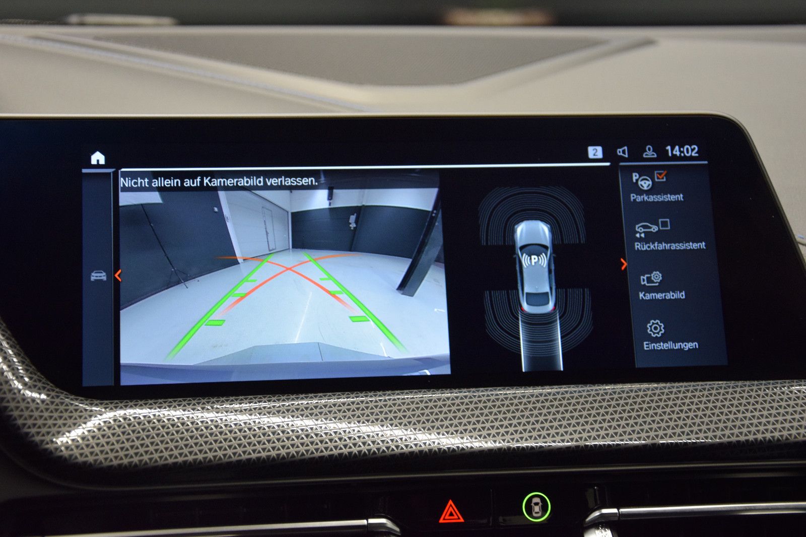 Fahrzeugabbildung BMW 220d Gran Coupé xDrive HuD LED Keyless Memory