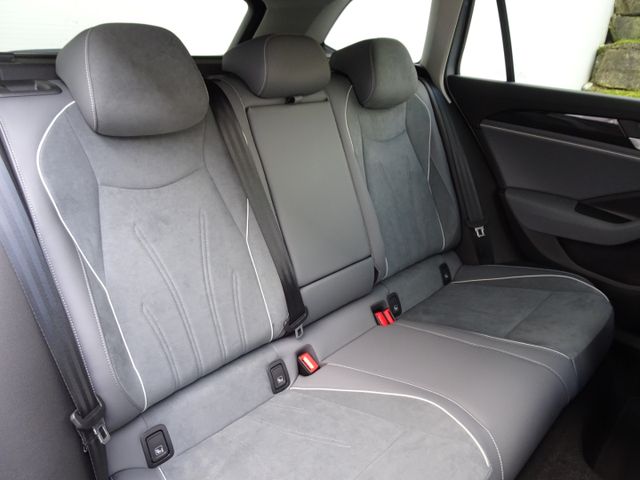 Passat Variant Business 2.0 TDI DSG HUD/AHK/360°