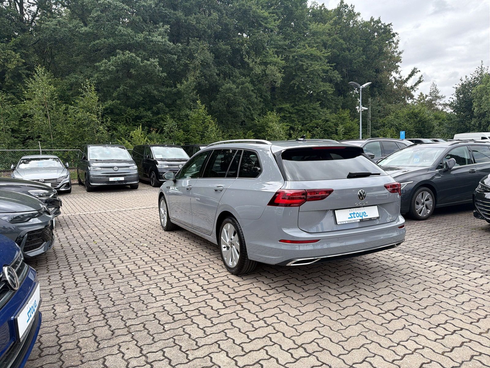 Golf Variant Style eTSI DSG Navi PANO Matrix AZV