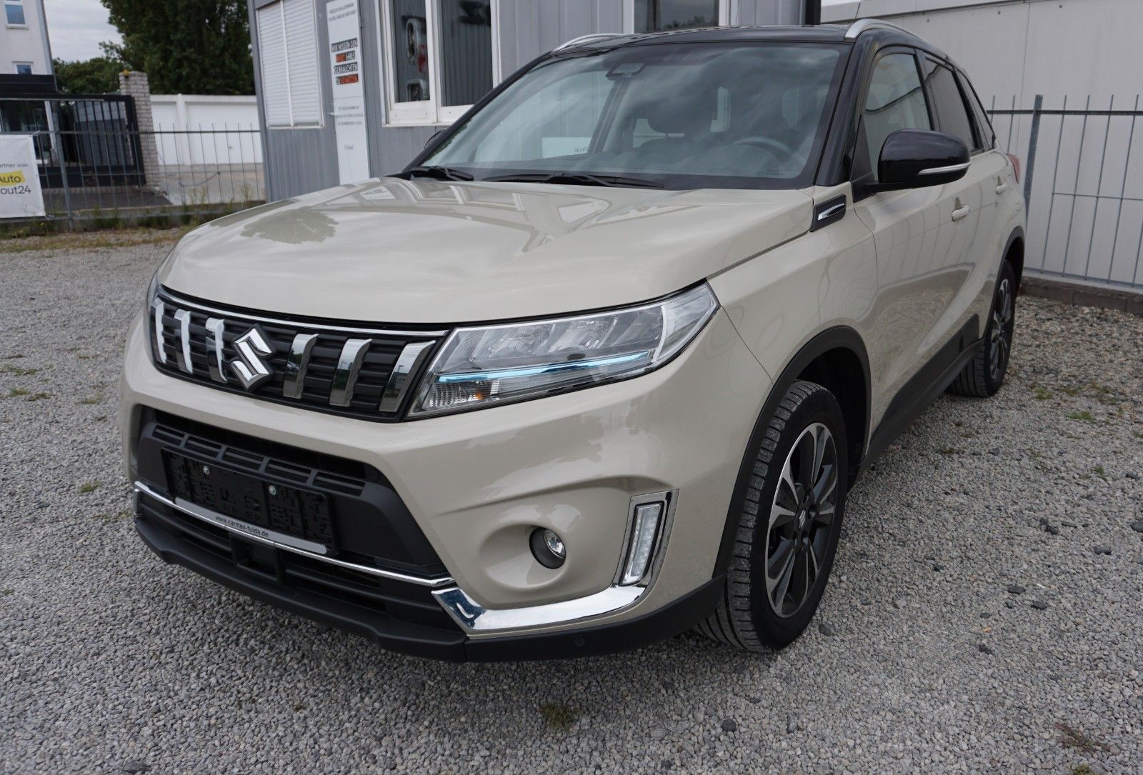 Fahrzeugabbildung Suzuki Vitara 1.4 Mild-Hybrid Comfort+ 4x4, Navi, LED