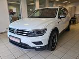 Volkswagen Tiguan Allspace Comfortline 4Motion / LED /NAVI/ - Volkswagen Tiguan Allspace: Automatik