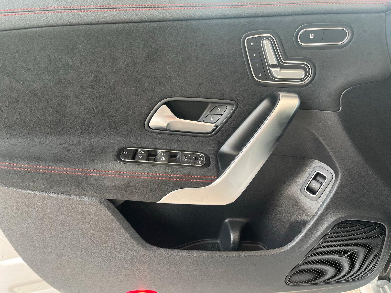 Mercedes-Benz CLA 35 AMG 4M SB Pano.-Dach/Distronic/Kamera/LED