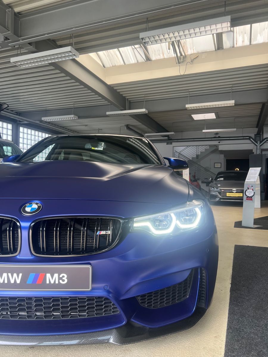 Fahrzeugabbildung BMW M3 CS F80 1of1200 *FROZEN DARK BLUE*DEUTSCH*