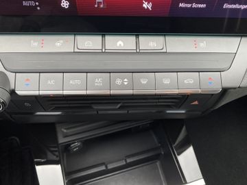 Bild 20 Opel Astra GS NAVI/SHZ+LHZ/PDC vo+hi+360Cam