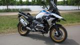 BMW R1250GS HP 4 Pakete HÄNDLER-GARANTIE Koffer+Topc - Motorräder in Nürnberg