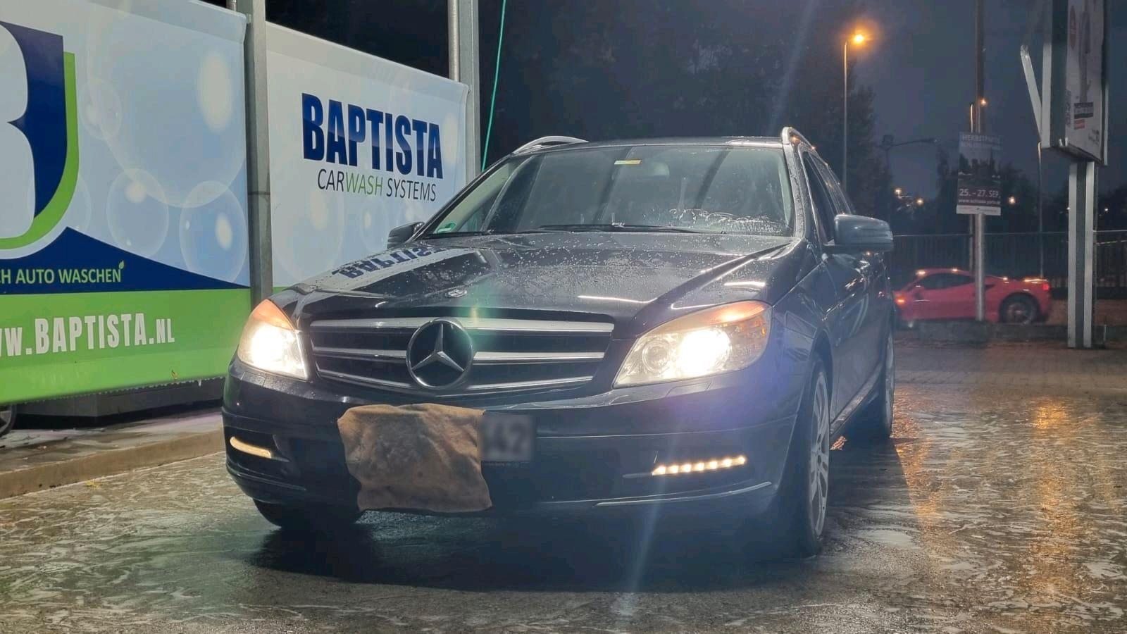 Mercedes-Benz C350 2010 — двигун 231 HP (170kW)