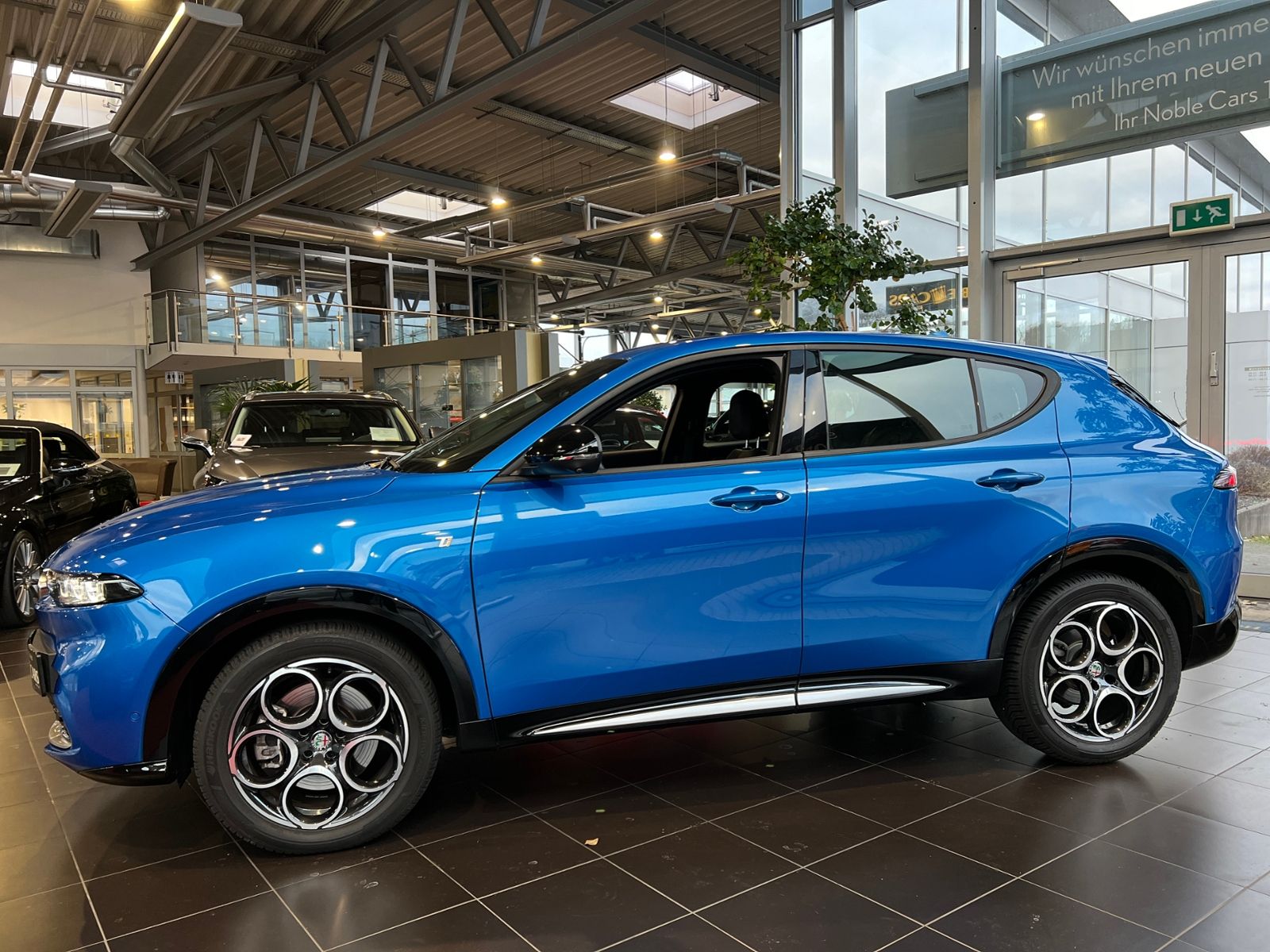 Fahrzeugabbildung Alfa Romeo Tonale Ti H&K LED NAVI ALU