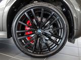 BMW X6 xDrive40d M Sport PANO HUD ACC AHK RFK NAVI L - BMW X6 mit Diesel-Antrieb: Geländewagen, Automatik
