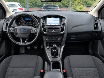 Ford Focus - 12