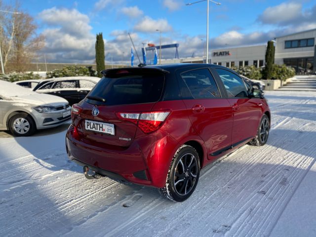 Toyota Yaris Hybrid Style Selection