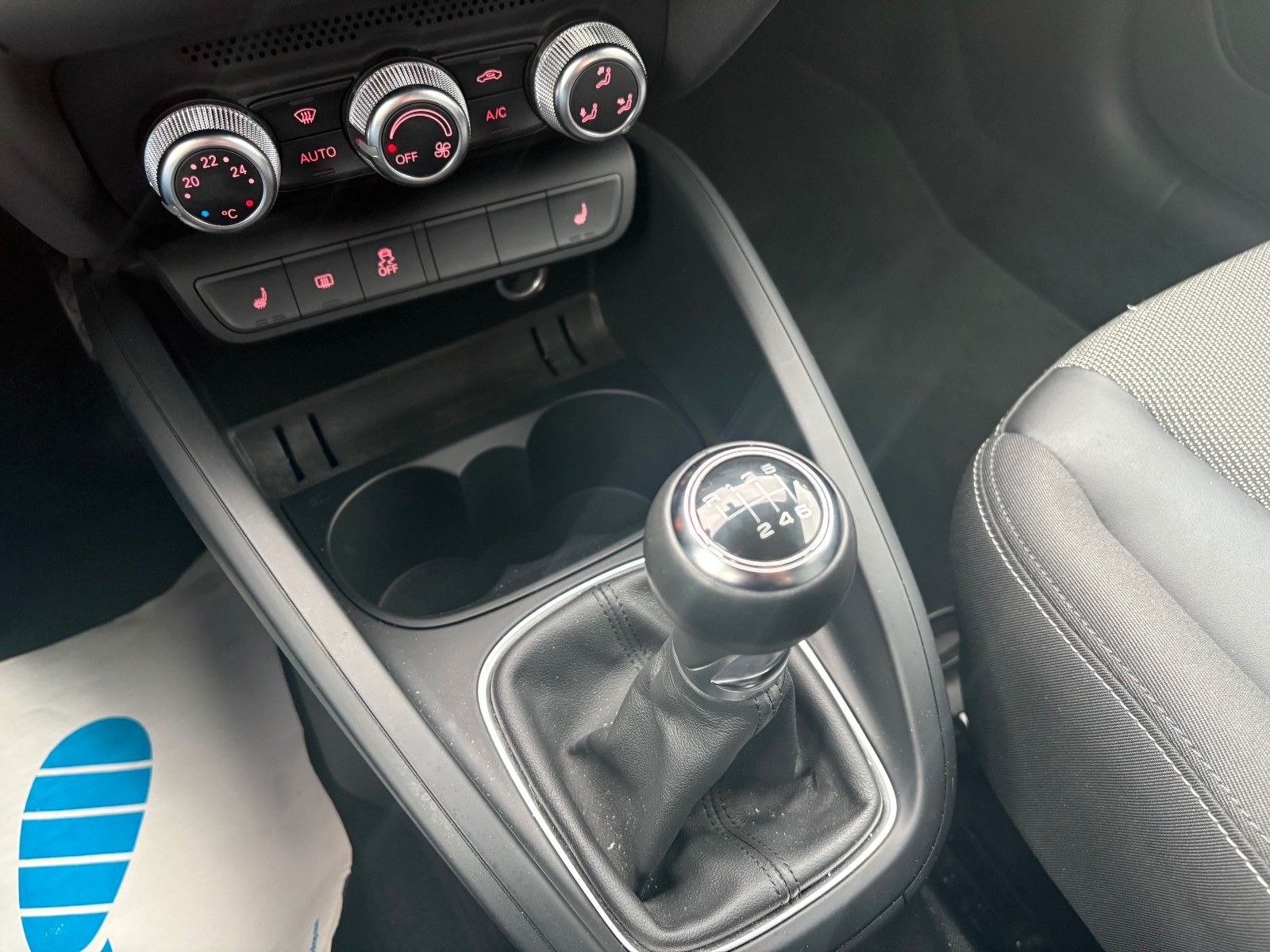 Fahrzeugabbildung Audi A1 1.4 TSI SPBK S LINE edition Navi Xenon SPORTP
