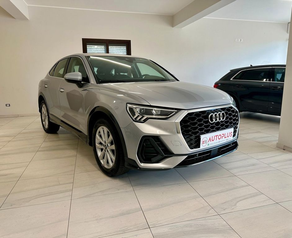 Image of Audi Q3