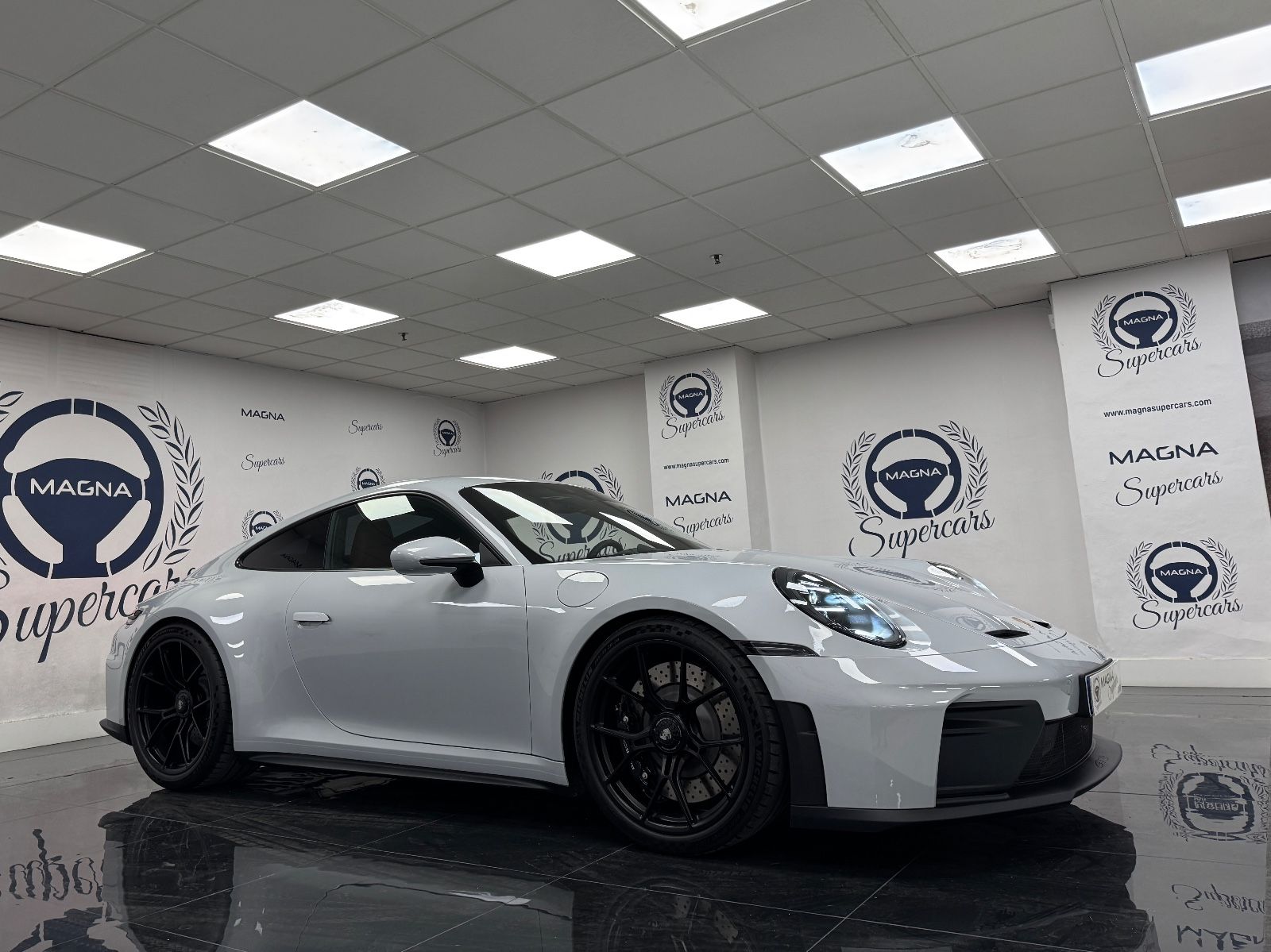 Porsche 992.2 911 GT3 Touring Package PDK imagem 2