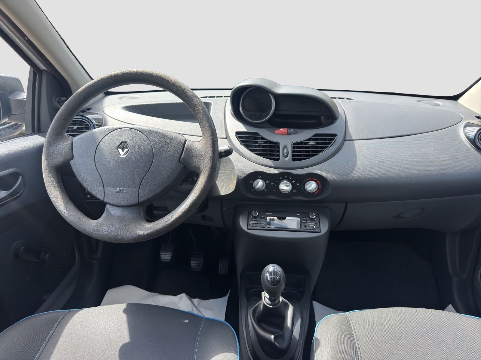 Fahrzeugabbildung Renault Twingo Expression /Klimaanlage/TÜV/HU/Radio/BT